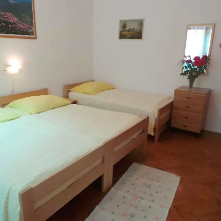 Διαμέρισμα Labin 3 *